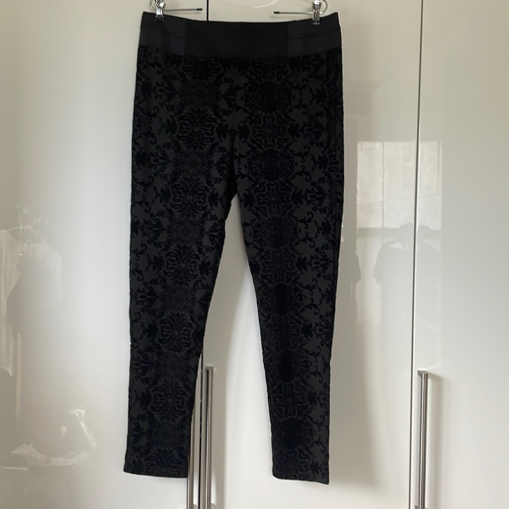 Simply Vera Vera Wang Skinny Pants Color-Black Size- Xl Nwot